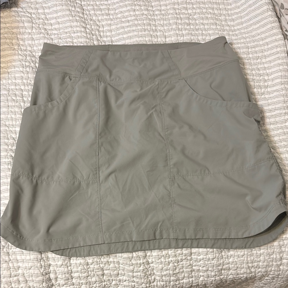 Women's Gray Skirt